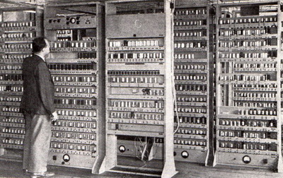 EDSAC - первая в мире ЭВМ с хранимой программой